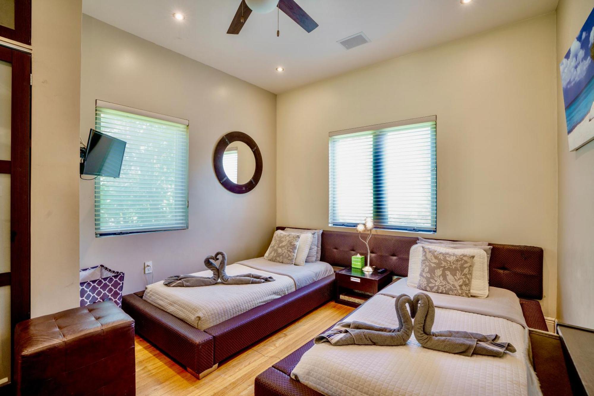 Entire Private Beautiful 2 Bedroom Plus Den House With Gated Front&Back Yard And Free Parking 10Min Drive To Miami Beach Exterior foto